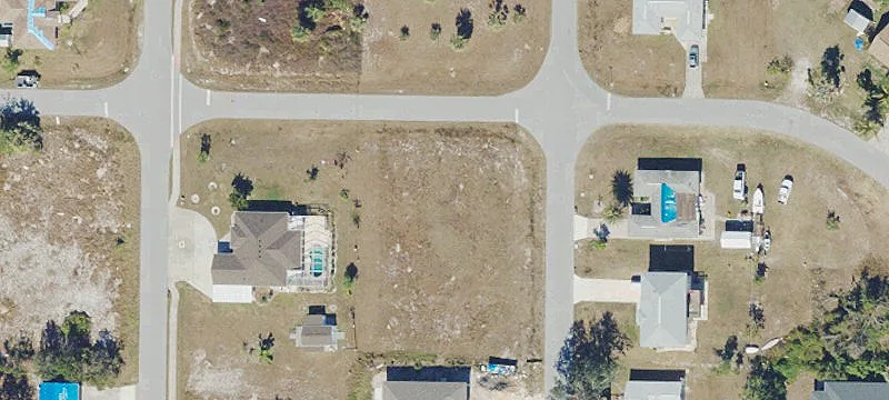 Corner Lot in Harbor Heights