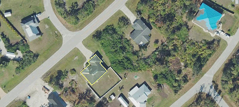 Englewood Lot Near Beaches