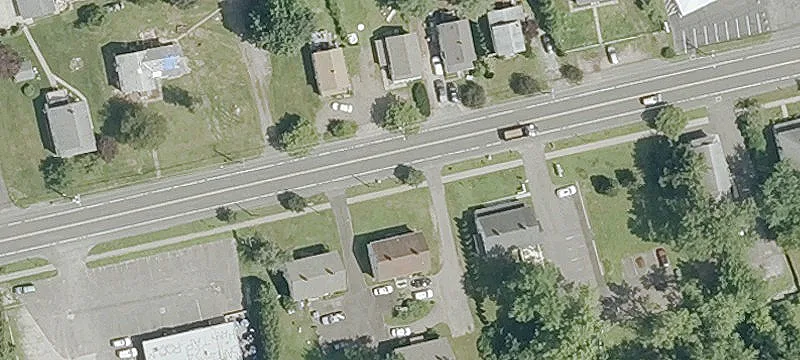 Versatile Income-Generating Commercial Property