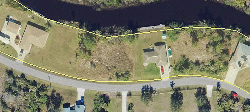 Punta Gorda Canal-Front Lot
