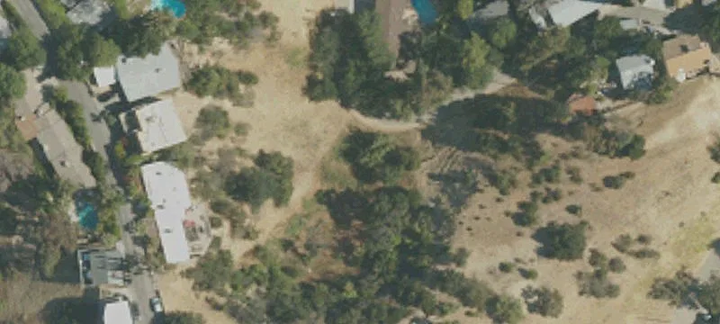 Buildable Lot in Woodland Hills