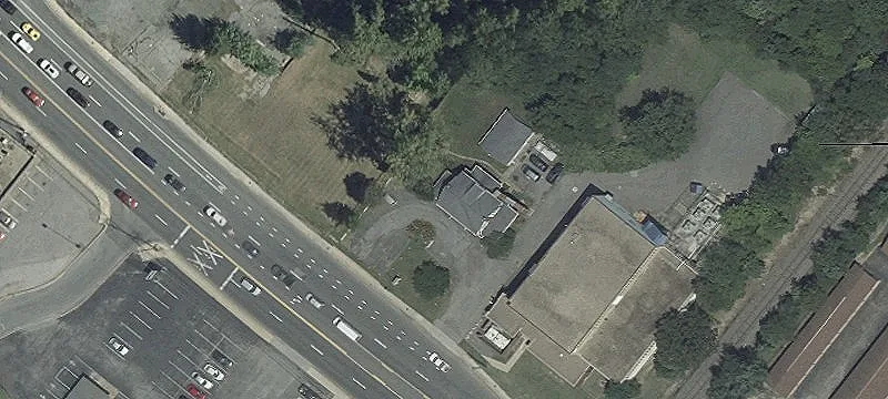 Versatile Waldorf Property with Parking