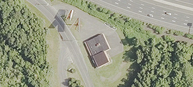 Versatile Commercial Space Near I-84