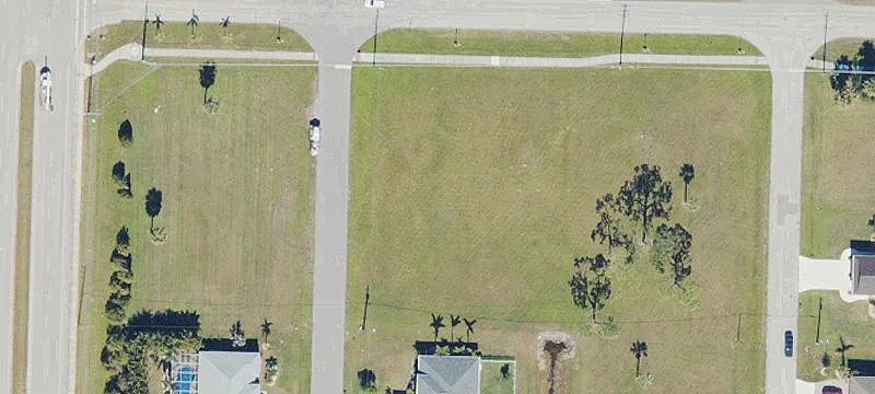 Oversized Multifamily Zoned Corner Lot