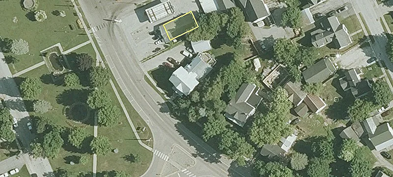 Historic Tri-Plex with Large Yard