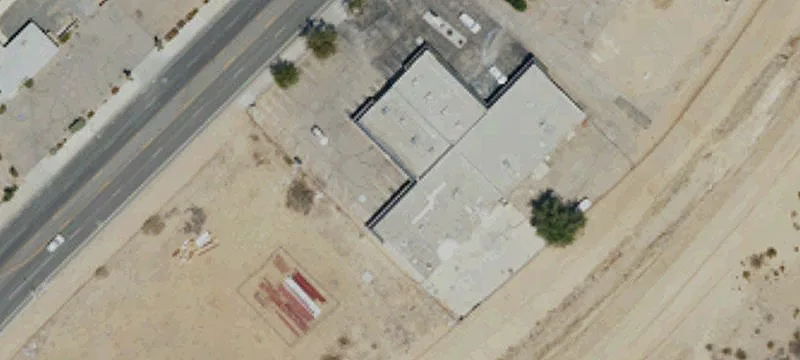 Versatile Commercial Unit in Victorville