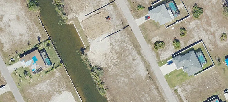 Cape Coral Canal Front Lot