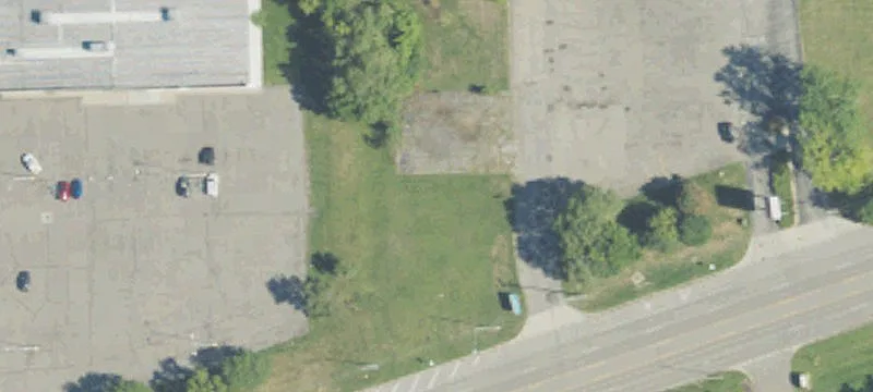Commercial Land with High Visibility