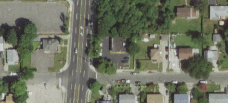 Stand-Alone Building with Private Parking