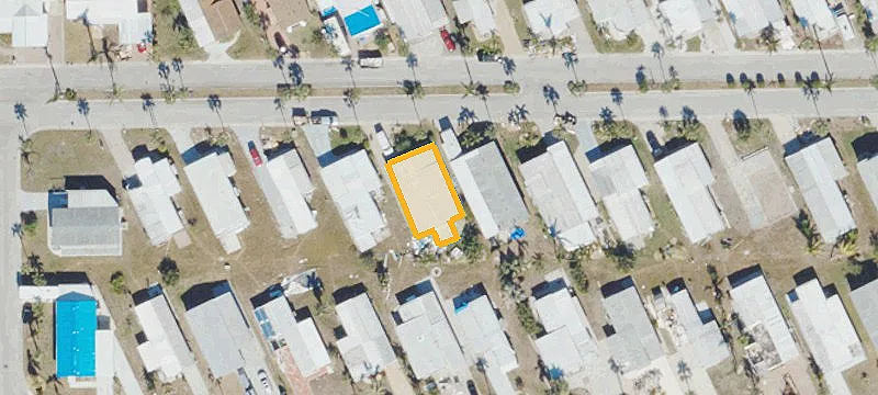 Vacant Lot in Active Community