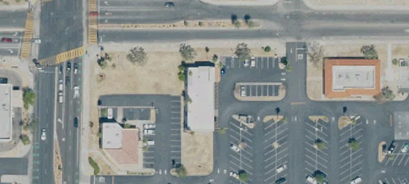 Freestanding Automotive Service Facility