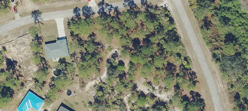 Oversized Residential Lot in LaBelle