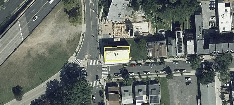 Four-Unit Apartment Building in Washington