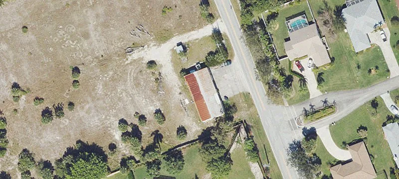 Hobe Sound Land with Building