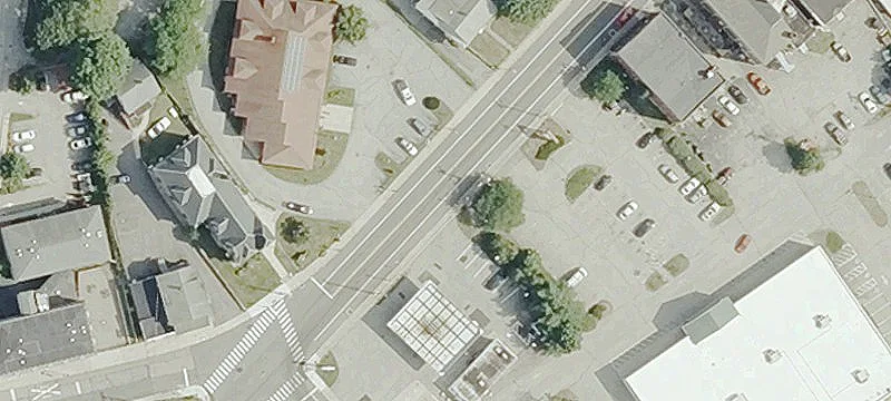 Waterfront Lot with Commercial Potential