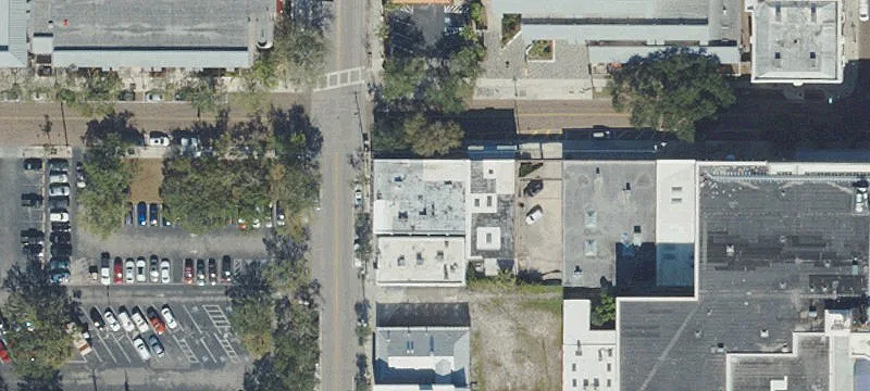 Versatile Corner Location in Tampa