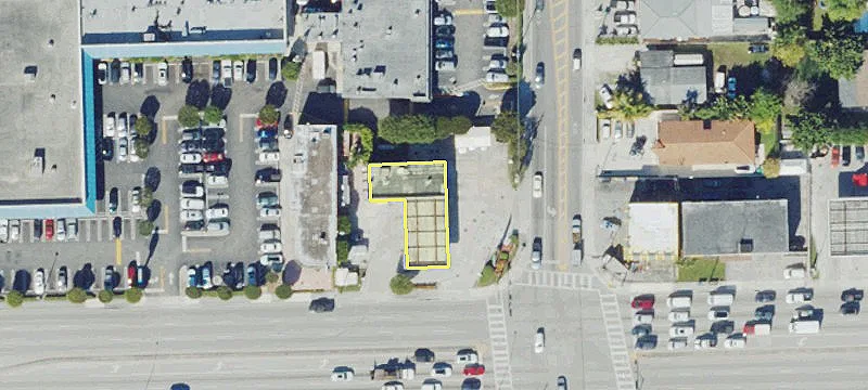 Vacant Retail Building on Bird Road