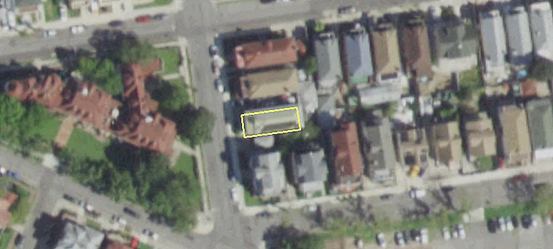 Spacious Four-Family Home in Seagate