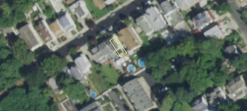 Two-Family Home Near Verrazano Bridge