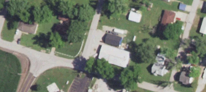 Mixed-Use Retail/Auto Shop Opportunity
