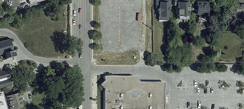 York Road Commercial Land Available