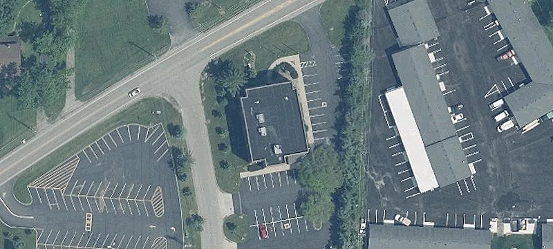 Updated Retail Space Near Airport