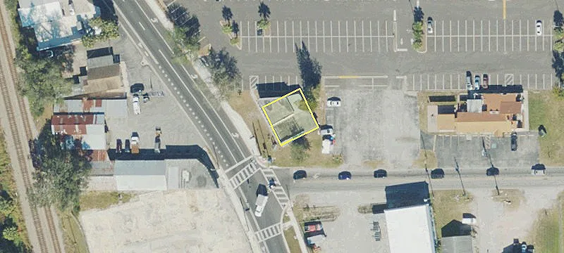 Retail Space on Orange Avenue