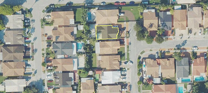 Prime Location Near Tamiami Airport