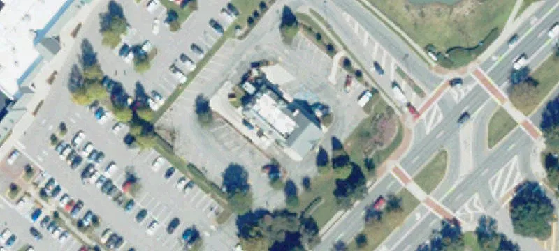 Retail Space Anchored by Harris Teeter