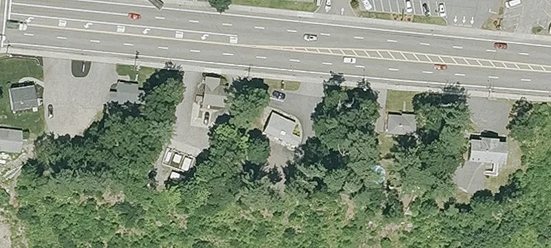 Marshfield Commercial Building For Sale