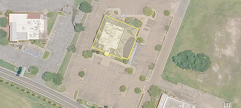 Restaurant Opportunity in Retail Corridor