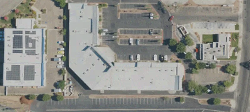 Retail Space on Ashlan Avenue