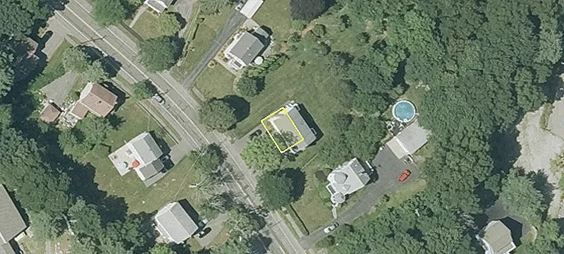 Spacious Duplex on Large Lot