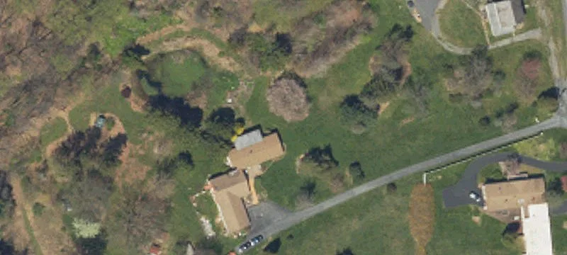 Versatile Property on High-Traffic Corridor