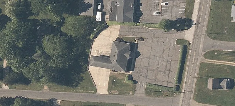 Retail/Office Building with Storage