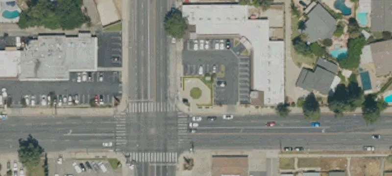 Retail Space in West Hills
