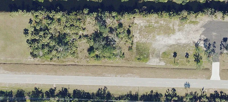 Oversized Waterfront Lot Opportunity