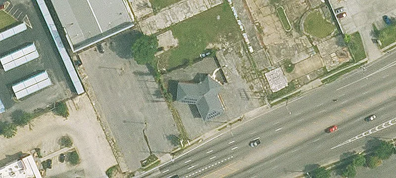 Freestanding Commercial Building on Highway