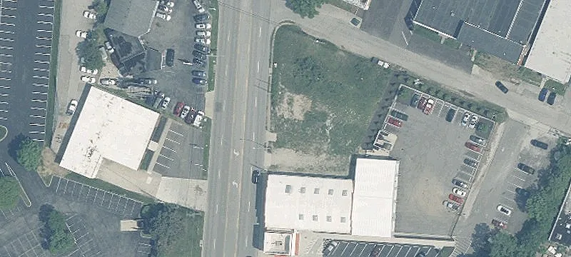 Grandview Avenue Commercial Land Available
