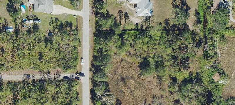 Oversized Corner Lot in Punta Gorda
