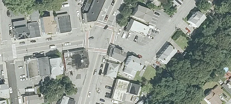 Mixed-Use Building at Four-Corner Intersection