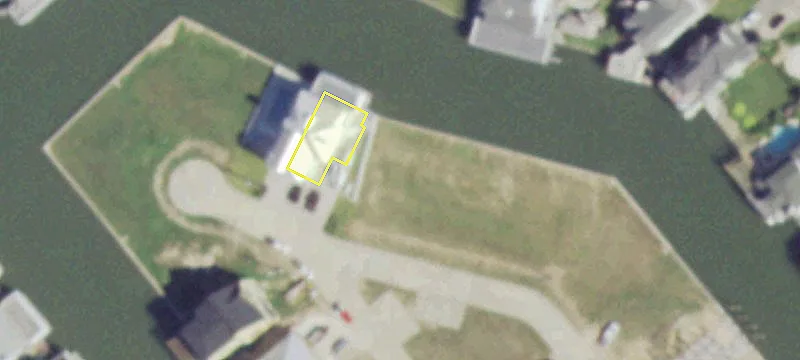 Waterfront Lot in Tiki Island