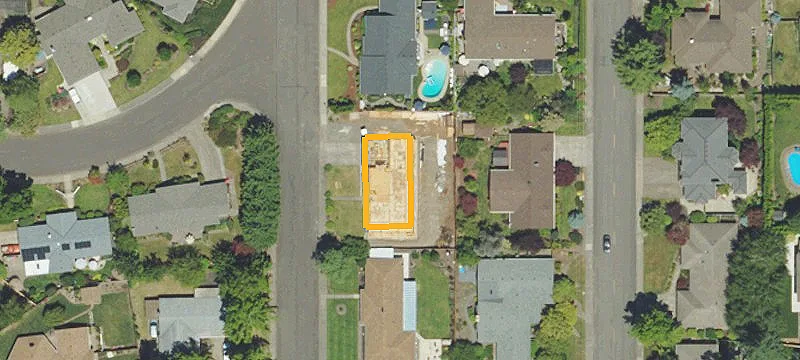 Corner Lot in McMinnville Subdivision