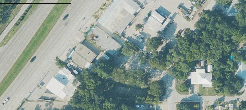 Land on Overseas Highway