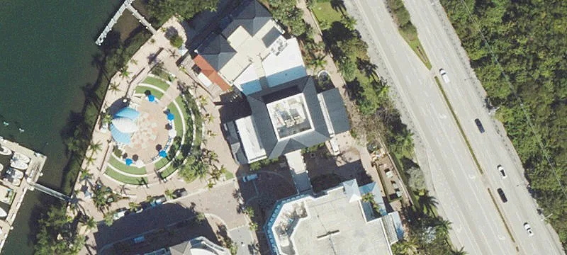 Waterfront Retail Space in Jupiter