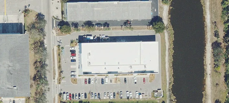 Flex Space with Showroom Windows