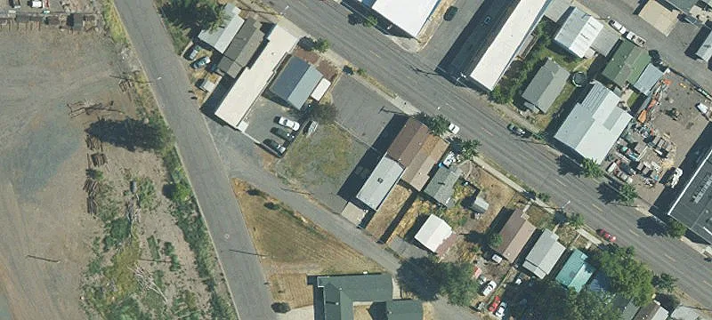 Versatile Commercial Building with Parking