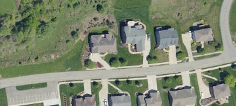 Four-Unit Apartment Building Investment Opportunity