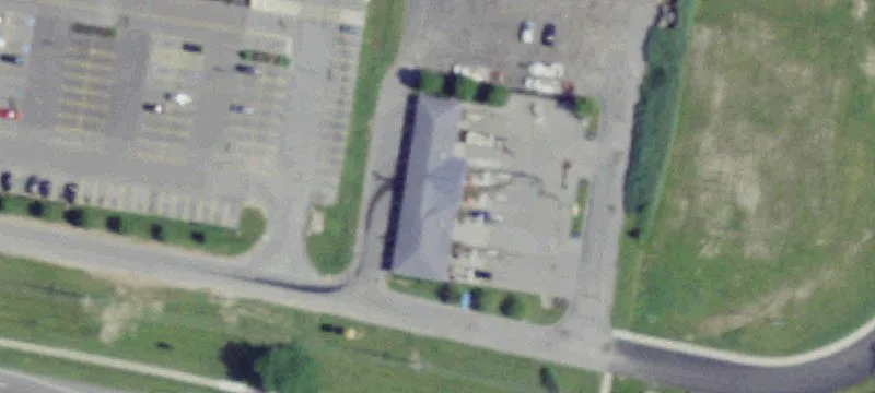 Land in High-Traffic Retail Area