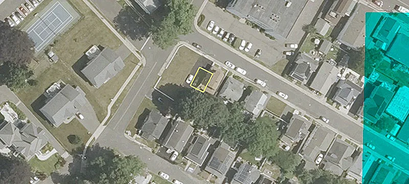Renovated Duplex Near Walnut Beach